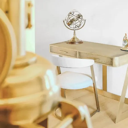 Stunning In Vabriga With Kitchen